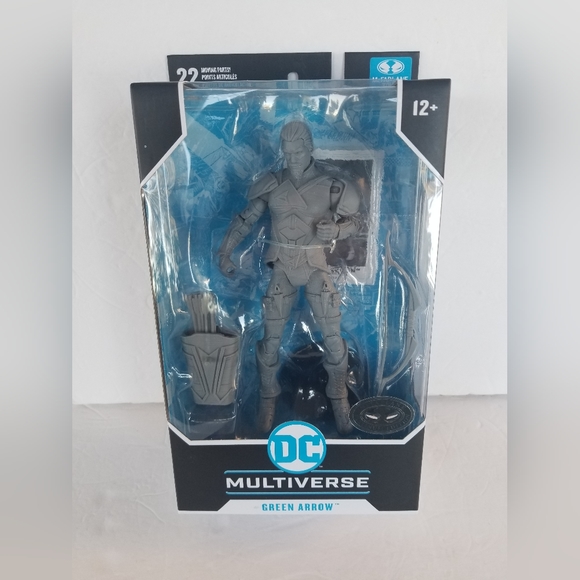 DC Multiverse GREEN ARROW Injustice 2 Platinum Edition Chase McFarlane Figure - Picture 3 of 3